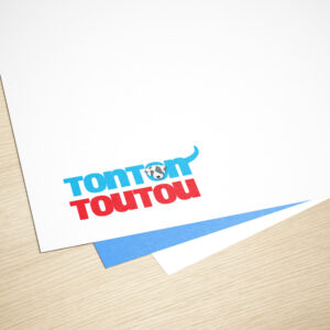 Juik - Travaux - TonTon Toutou Logo Design